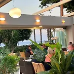 Caravel Hotel Apartments